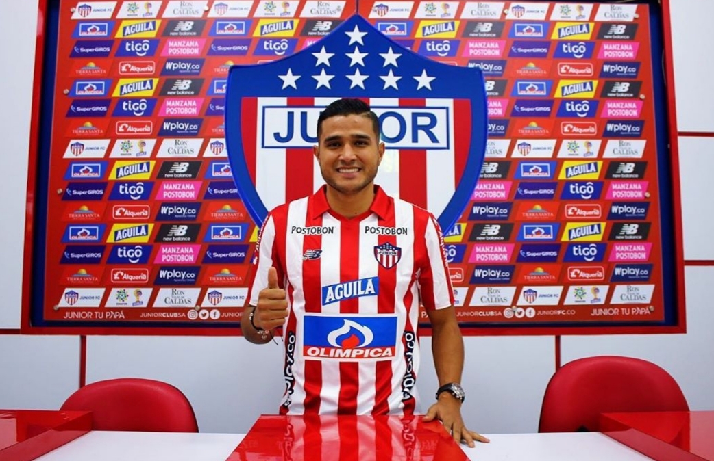 De 'Pijao' a 'Tiburón': Larry Vásquez, quien salió de DEPORTES TOLIMA, es nuevo refuerzo de Junior