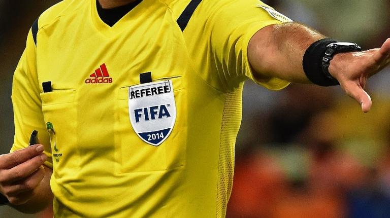 Terna arbitral antioqueña para el cotejo entre Santa Fe y DEPORTES TOLIMA, en el césped de El Campín