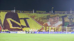 Hinchada del Deportes Tolima en el Murillo Toro
