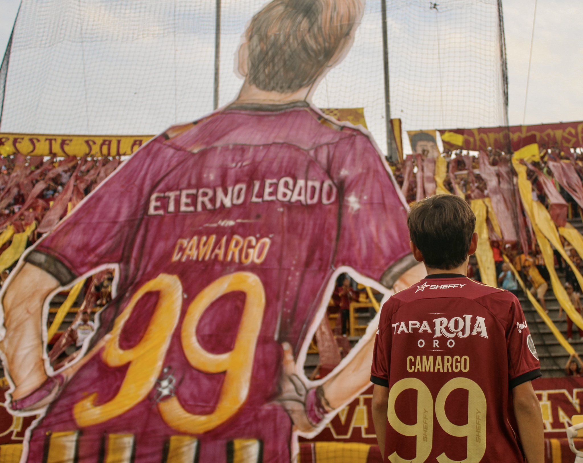 ¡Conmovedor! El homenaje a Alejandro Camargo, el heredero de la pasión del DEPORTES TOLIMA...¡Para llorar juntos!