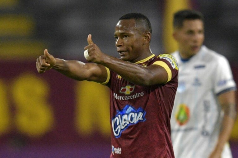 ¿En rebeldía? Jaminton Campaz se negó a viajar con DEPORTES TOLIMA a Barranquilla para jugar ante Junior, estos serían los motivos