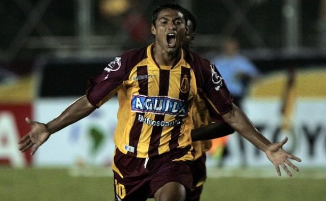 El máximo goleador histórico del DEPORTES TOLIMA, a prueba en Tolima Real