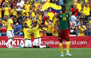 ¡Baile cafetero! Colombia goleó a Camerún en el cierre de la gira europea