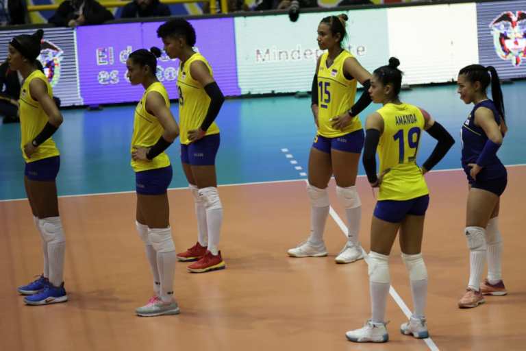 Se esfumó el sueño de Tokio: Voleibol femenino de Colombia dio la batalla ante Argentina, pero no le alcanzó