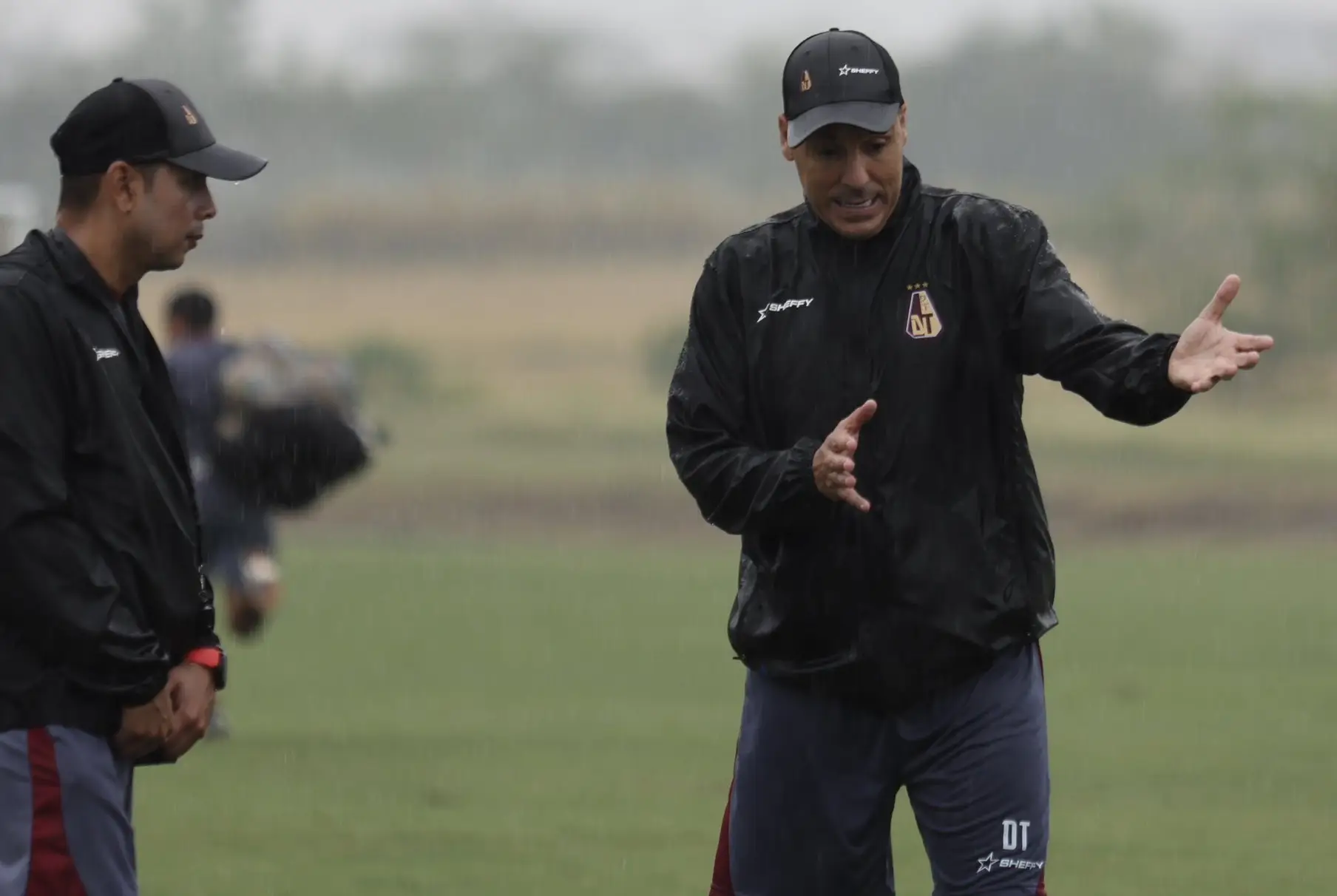 DEPORTES TOLIMA no se da por vencido y todavía no cierra su libro de pases para la Liga BetPlay 2 2023: estas son las posiciones que se buscan