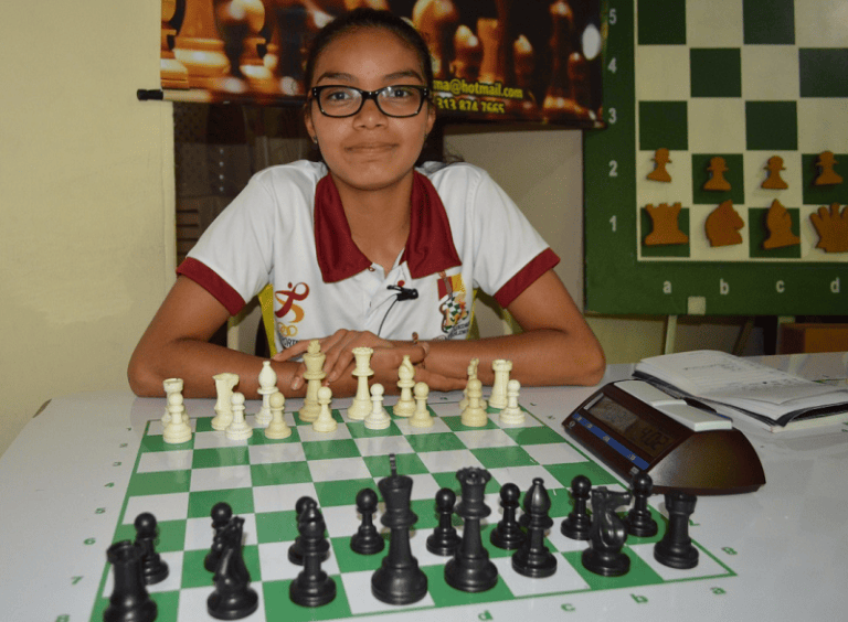 Luisa Díaz, lista para representar al Tolima en Mundial Juvenil de Ajedrez