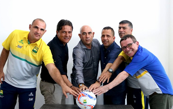 Flabio Torres ya tiene equipo: Dirigirá, tras 'bambalinas', al Bucaramanga en la Liga Águila 2 2018