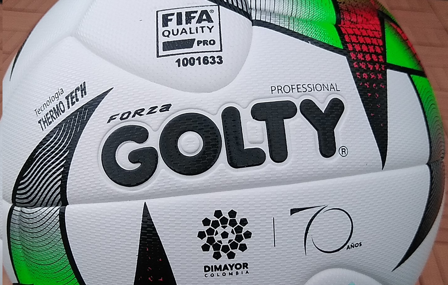 Este es el Golty Forza, el balón que se estrenará en los 'Play Offs' de la Liga Águila 2 2018