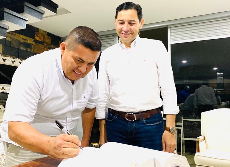 En propiedad: Alejandro Ortiz tomó posesión como nuevo gerente del Imdri