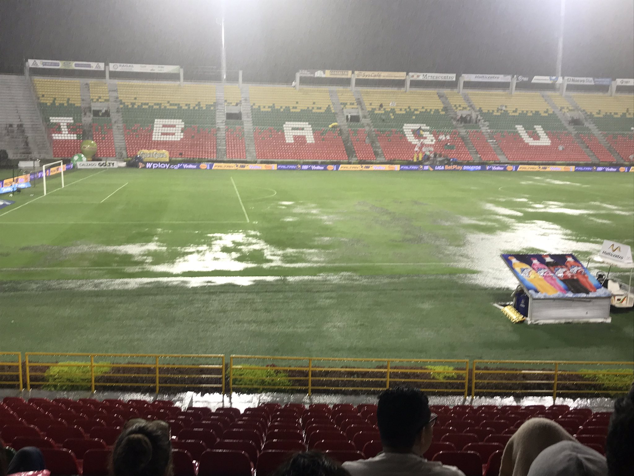 Partido entre DEPORTES TOLIMA y Junior fue suspendido por fuertes lluvias en Ibagué: Así se jugará la reanudación