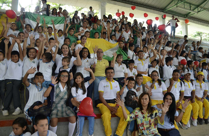 Más de 13.000 estudiantes de Jornada Única en Ibagué se beneficiarán con programas deportivos