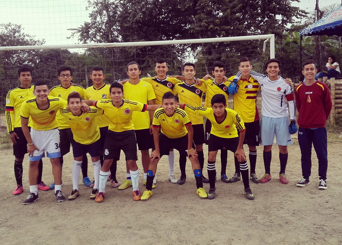 Jóvenes promueven el fútbol con sentido social en las canchas de Ibagué