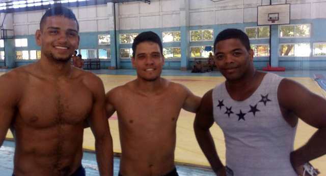 Luchadores tolimenses llegaron 'recargados' de Cuba, donde estuvieron de fogueo