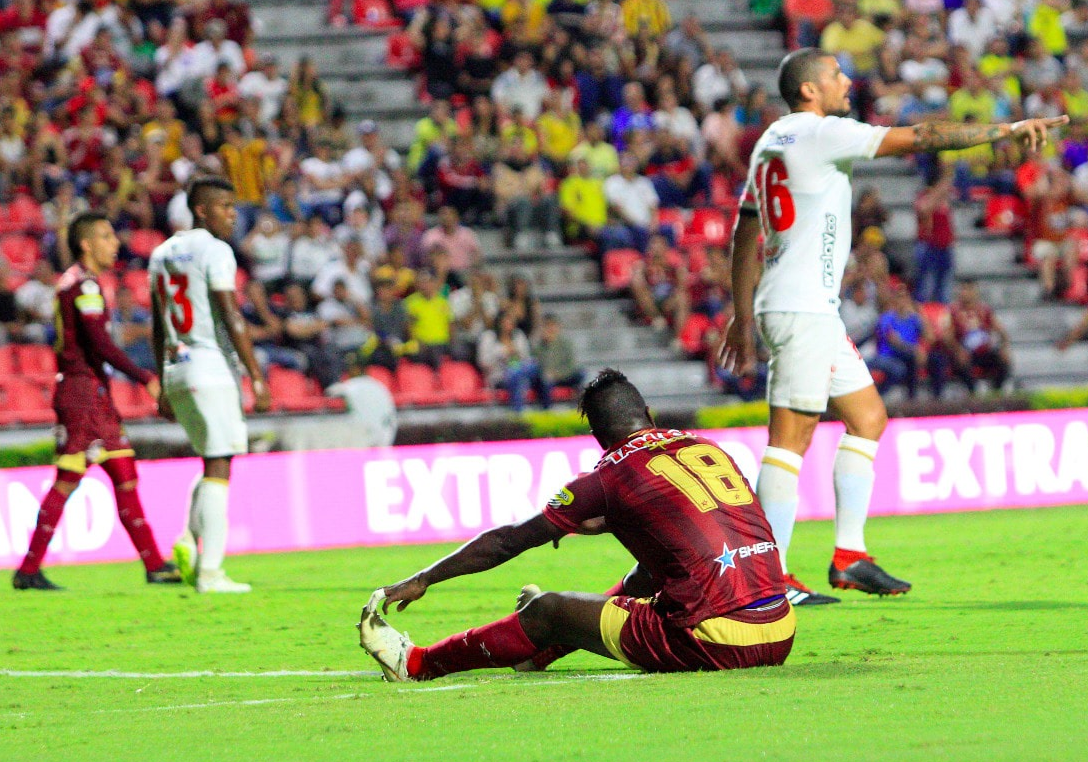 ¡Insólito! El yerro de Marco Pérez ante América que le sacó la 'piedra' a los hinchas del DEPORTES TOLIMA