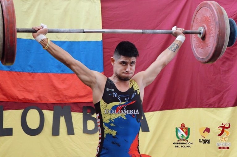 ¡Pijao dorado! Miguel Ángel Suárez, campeón sudamericano e iberoamericano de pesas