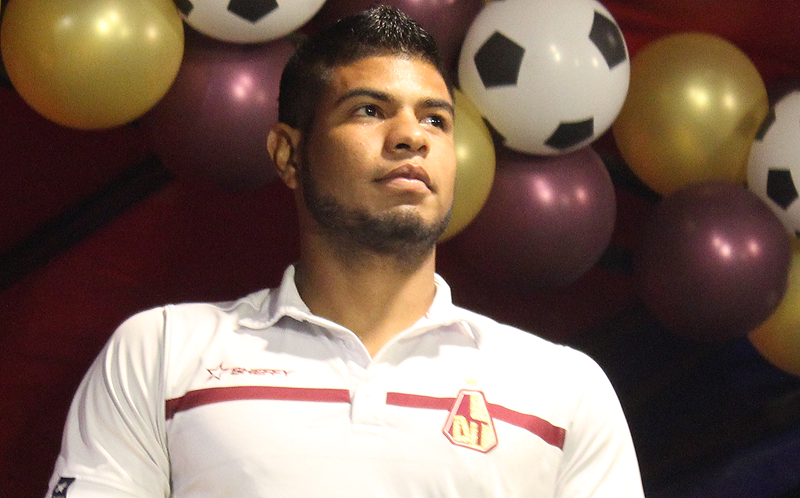 Estoy esperando mi oportunidad: Jairo Molina y su presente con DEPORTES TOLIMA