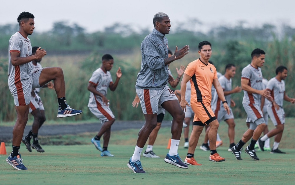 DEPORTES TOLIMA empezó a vivir días críticos, tras eliminación en la Liga BetPlay 2 2022: Sergio Mosquera sería el próximo en salir