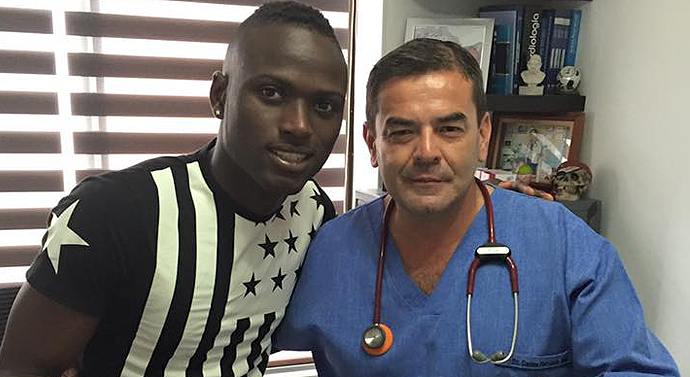 El panameño Abdiel Arroyo ya presentó exámenes médicos con DEPORTES TOLIMA