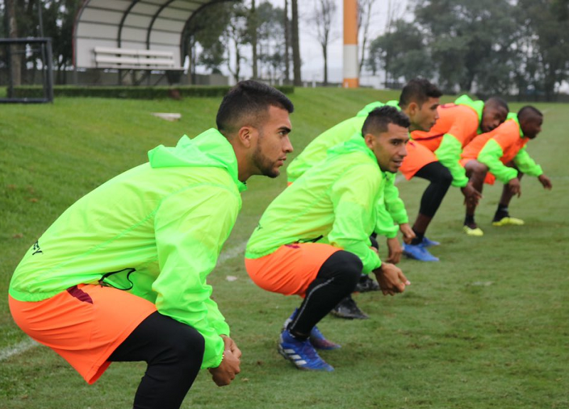 DEPORTES TOLIMA entrenó en la sede del Paranaense, previo al choque por la Copa Libertadores
