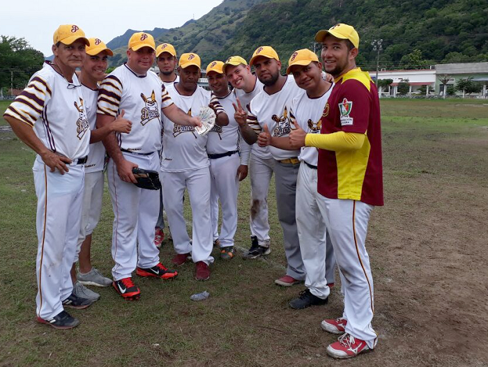 Siguen en alza: Pijaos se coronó campeón del torneo de Sóftbol en Puerto Bogotá
