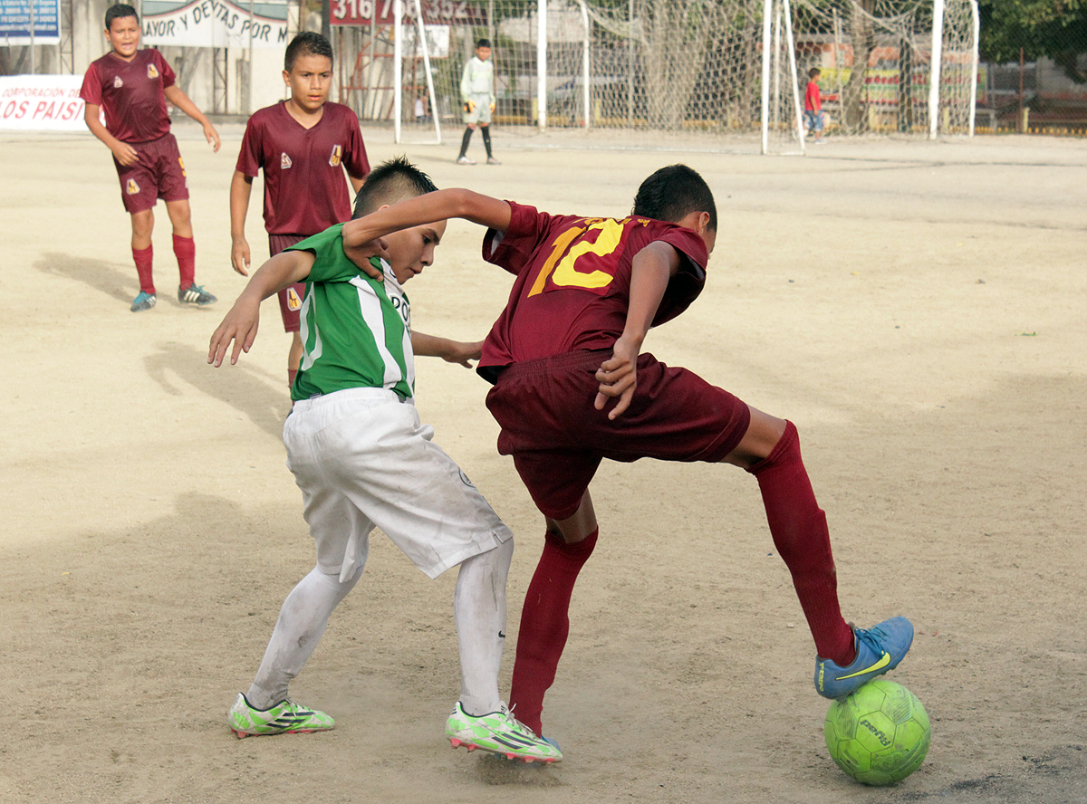 La galería del DEPORTES TOLIMA campeón del clasificatorio de Ponyfútbol en Ibagué