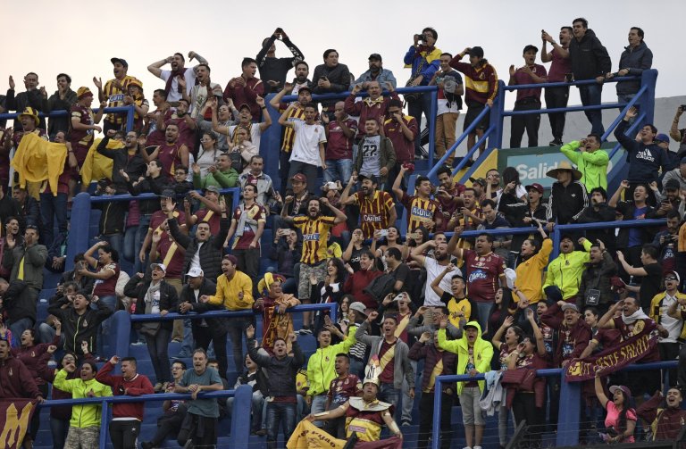 ¡Aplauso a los más fieles! Hinchas del DEPORTES TOLIMA se hicieron sentir, pese a la caída ante Boca Juniors