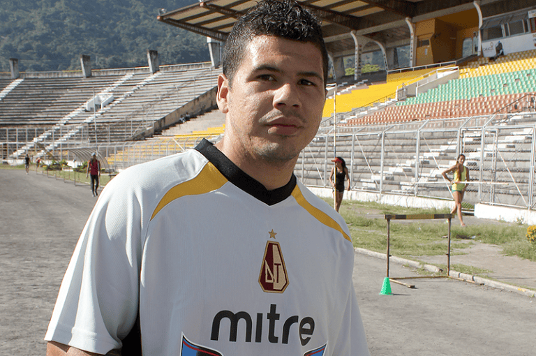 Volví a mi casa, DEPORTES TOLIMA: Robin Ramírez