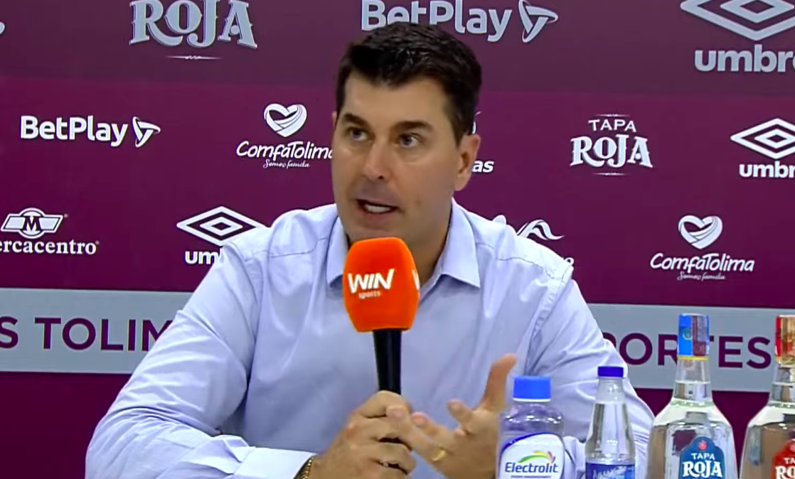 Ismael Rescalvo, en el 'ojo del huracán': la desobligante respuesta del técnico del DEPORTES TOLIMA a periodista que desató la furia en redes sociales; tenso episodio