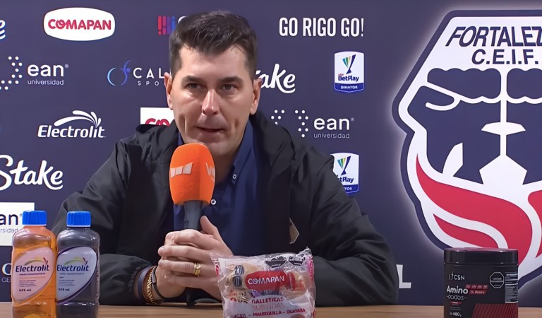 Ismael Rescalvo puso la cara tras el 1-1 entre DEPORTES TOLIMA y Fortaleza CEIF en Bogotá, que dejó inconformes a los hinchas: estos son sus argumentos