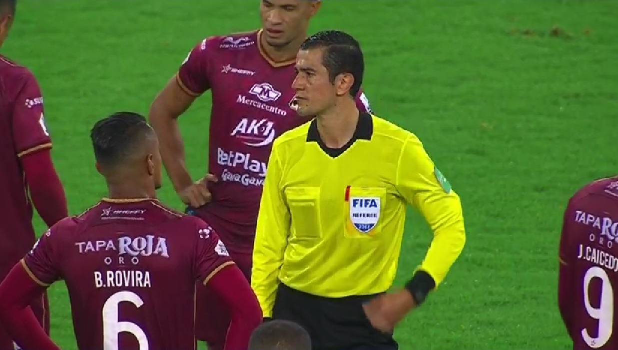 Andrés Rojas, árbitro