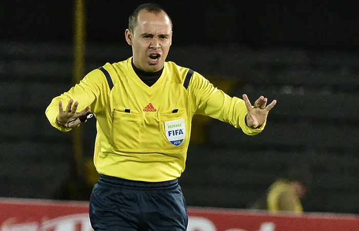 Luis Sánchez, el árbitro de DEPORTES TOLIMA - Leones en el Murillo Toro