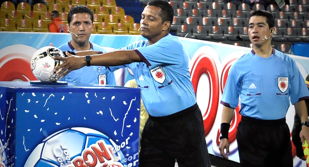 Santiago, el árbitro del choque entre Nacional y DEPORTES TOLIMA por los 'cuartos' de la Copa Águila 2019