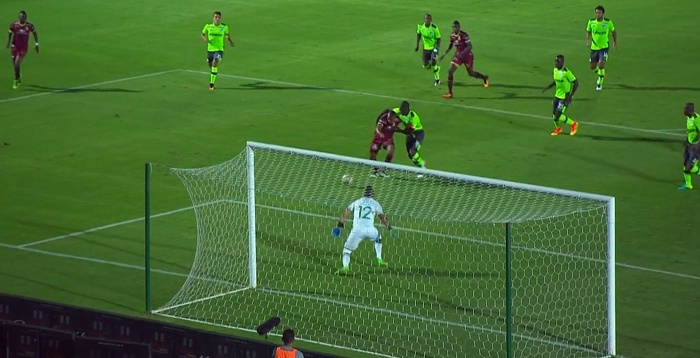 Sí fue penal: Ángelo Rodríguez, delantero del DEPORTES TOLIMA y la polémica acción ante Cali