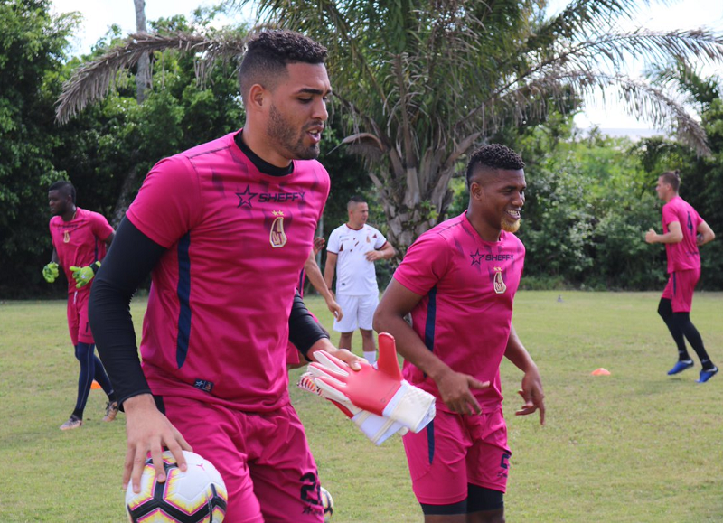 DEPORTES TOLIMA ya está en Cochabamba, en búsqueda de su permanencia en la escena internacional