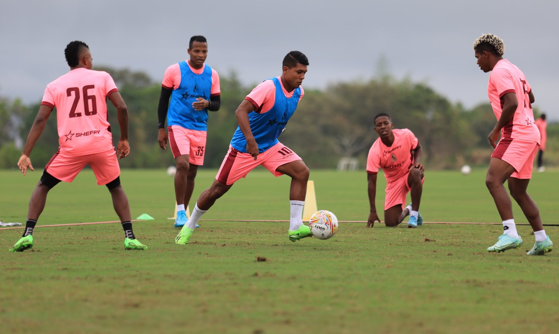 Con cambios, DEPORTES TOLIMA quiere seguir aferrado al 'milagro': visita a Rionegro Águilas de Marco Pérez