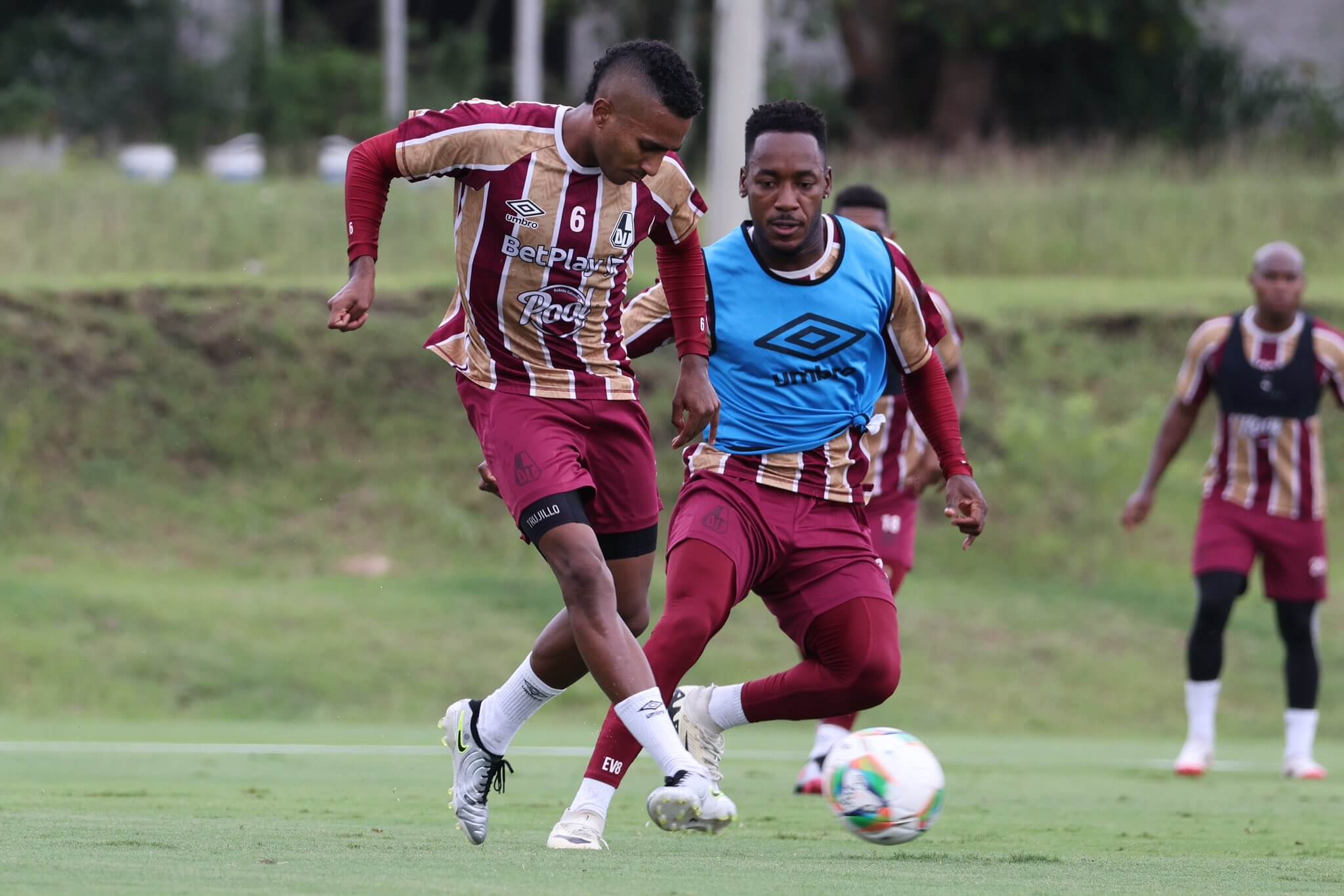 DEPORTES TOLIMA, fiel a las cábalas de su entrenador, Ismael Rescalvo, por fin confirmó convocados: con estos hombres recibirá al Junior en el Murillo Toro