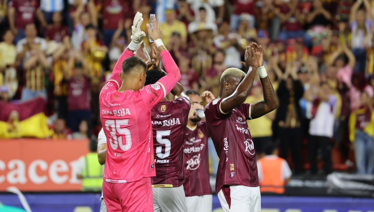 DEPORTES TOLIMA y un fracaso monumental: ante su gente entregó la opción de ser finalista de la Liga BetPlay 1 2024, dura derrota ante Santa Fe
