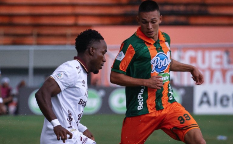Crónica de un papelón: DEPORTES TOLIMA y la bochornosa visita al Envigado Fútbol Club, que puso en entredicho el proceso de Ismael Rescalvo