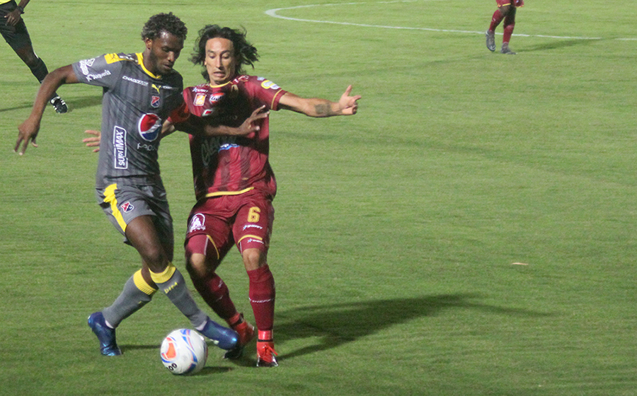 Hicimos un partido inteligente: Rafael Robayo y la victoria de DEPORTES TOLIMA ante Medellín