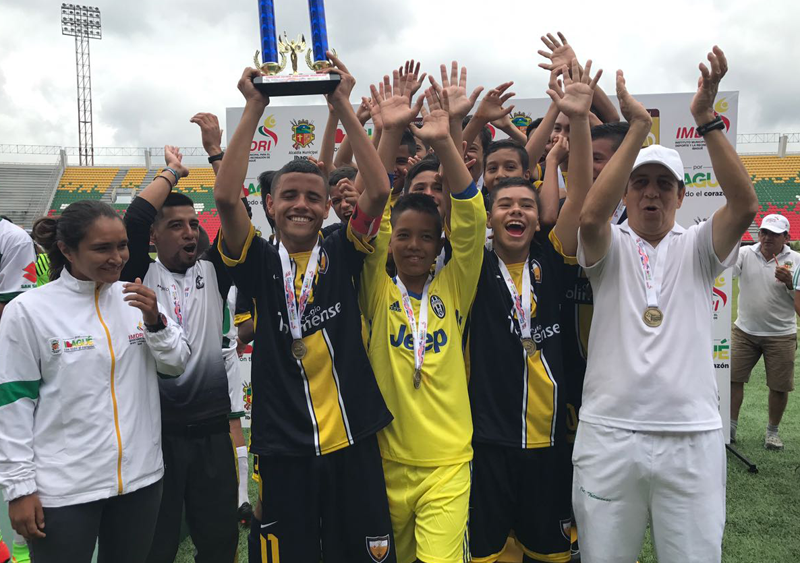 Colegio Tolimense, campeón del fútbol masculino de los Juegos Supérate en Ibagué