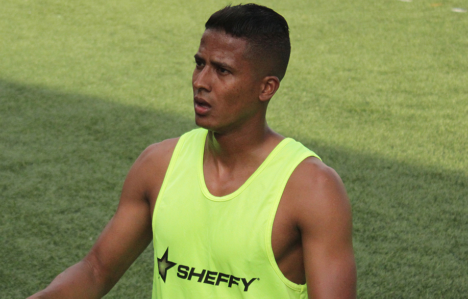 Fáiner Torijano, el que se 'quería quedar' en DEPORTES TOLIMA, firmó con Independiente Santa Fe