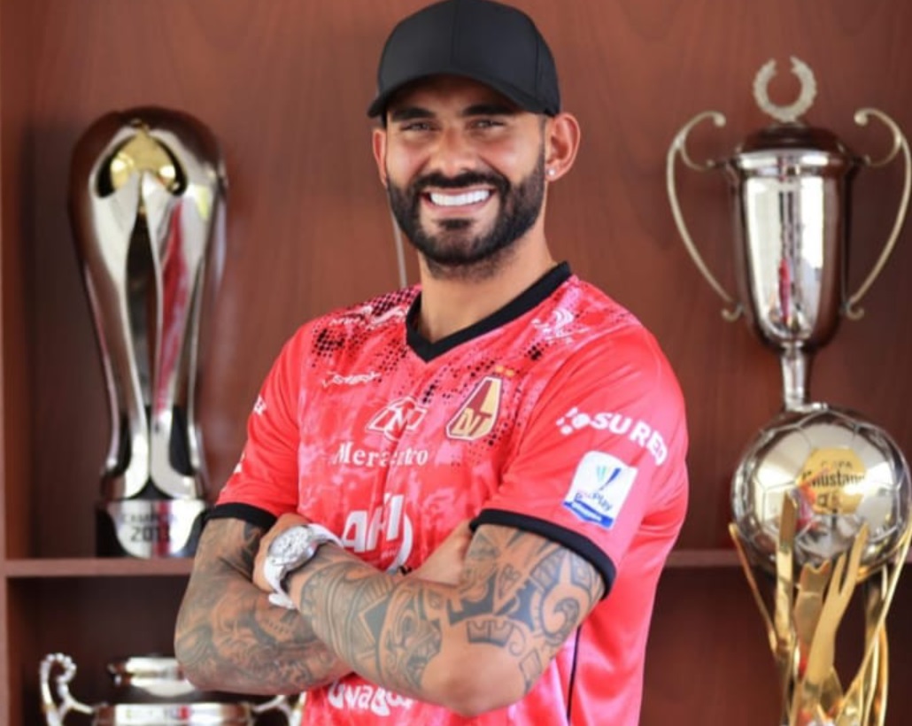 DEPORTES TOLIMA ya le encontró reemplazo al mundialista Alexander Domínguez: oficializó al ex Nacional y Millonarios, Christian Vargas
