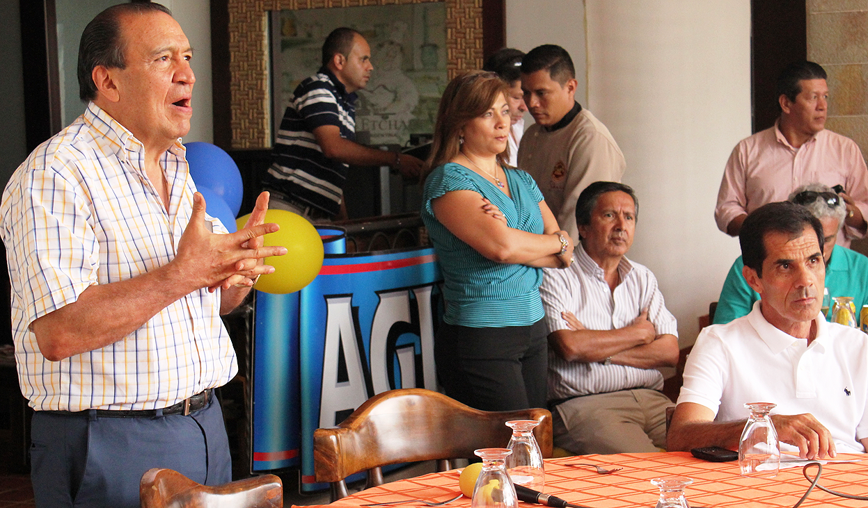 Camargo agasajó a periodistas y anunció novedades para la temporada 2013
