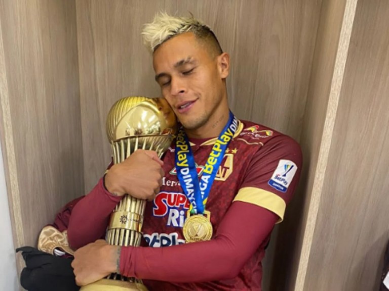 DEPORTES TOLIMA, después de 12 días, por fin confirmó venta de Juan David Ríos al Deportivo Pereira: así fue la fría despedida al 'Mariscal'