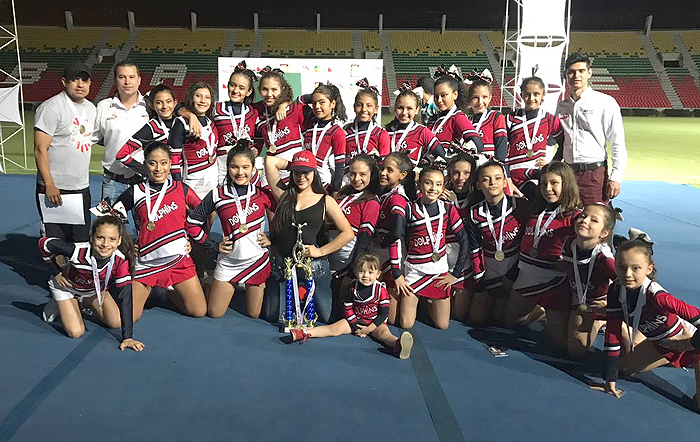 Exalumnas de la Presentación, campeón de porrismo de los Supérate Intercolegiados en Ibagué