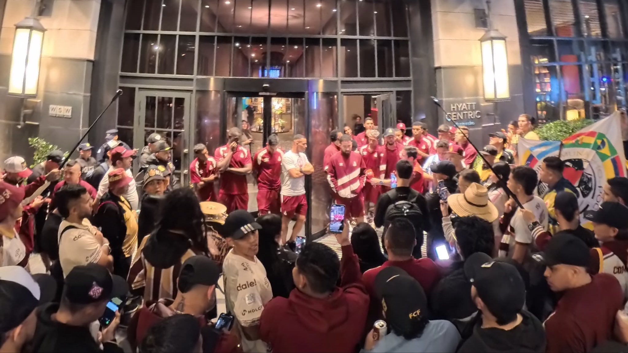 Hinchas del Deportes Tolima en Uruguay