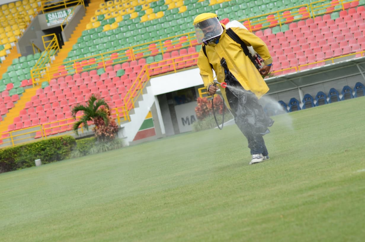 Fumigación del estadio Murillo Toro