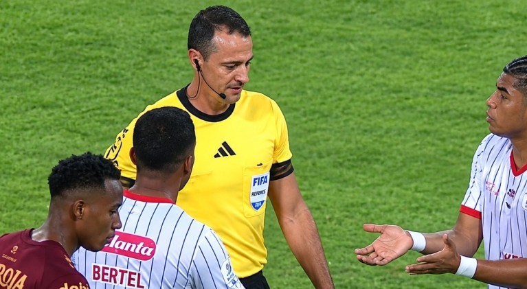 Wílmar Roldán, juez del partido Deportes Tolima vs. América
