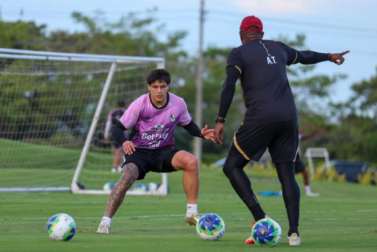 Deportes Tolima y sus entrenamientos en San Gabriel