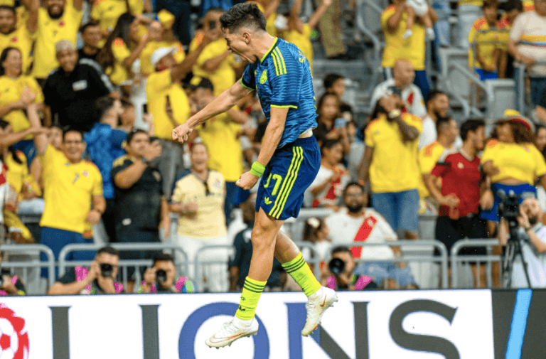 Samuel Velásquez, lateral de la Selección Colombia